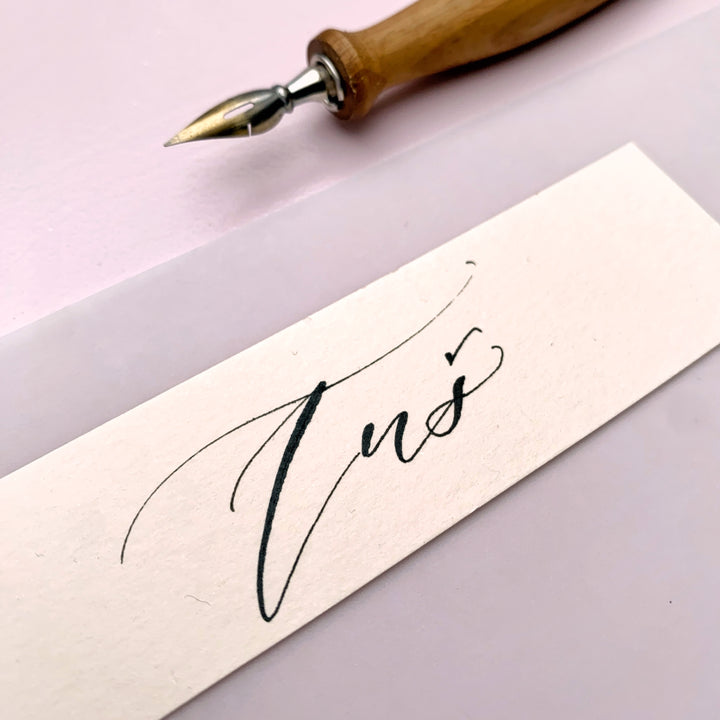 Papír Unica Avorio 250 g/m², formát A4 a jiné Fedrigoni