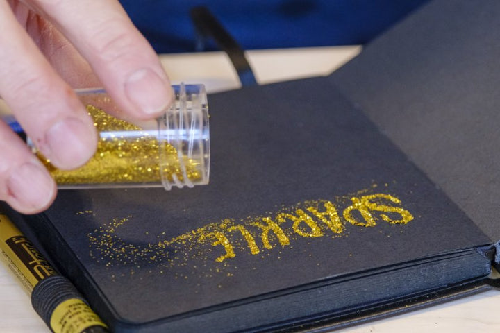 Sakura – Skicák bez linek, pevná vazba, černý | 140 g | různé velikosti Sakura