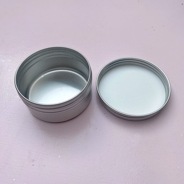 Plechová dózička – stříbrná Ely