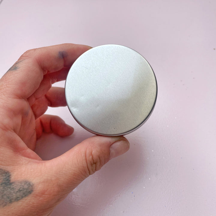 Plechová dózička – stříbrná Ely