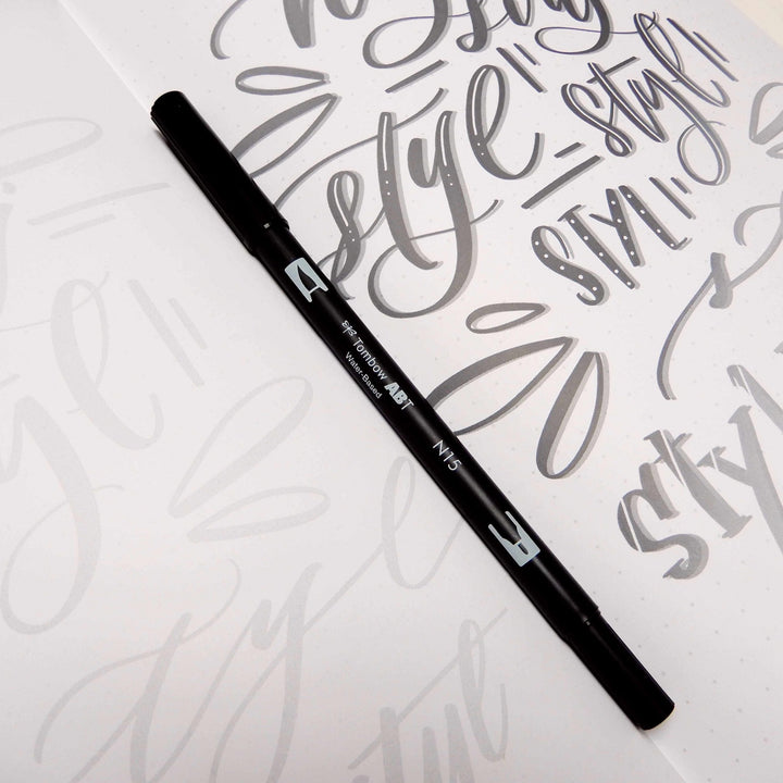 Oboustranný štětcový fix ABT Dual Brush Pen - černé, šedé a transparentní odstíny Tombow