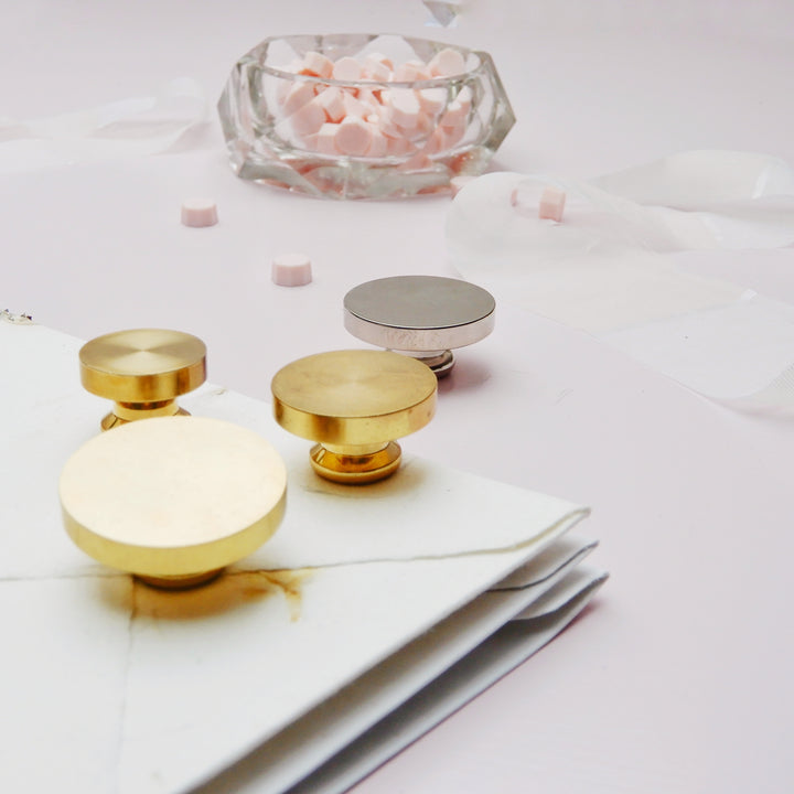 Mosazné pečetidlo – Bez rytiny, kulaté | průměr 15 mm Krasopiska