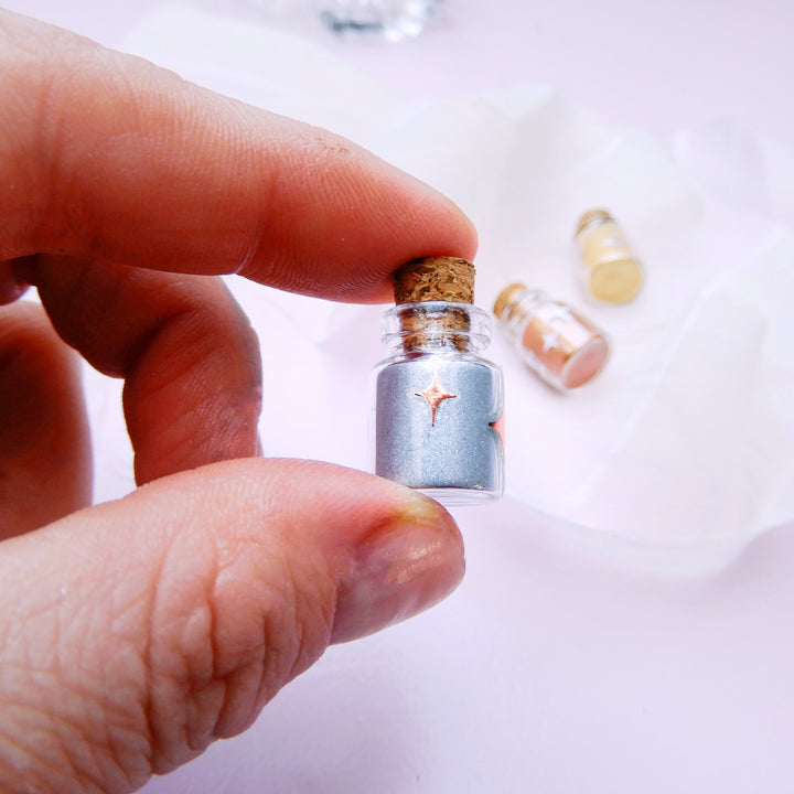 Magický prach – pigmentový prášek | pro zvýraznění motivů pečetí Ely