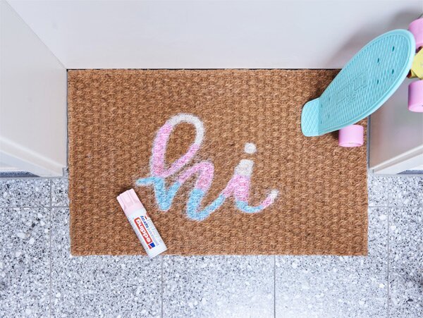 Edding 5200 - Matné akrylové barvy ve spreji Edding