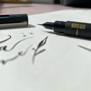 UNI PIN Extra Fine Brush artist pen Uni-pin