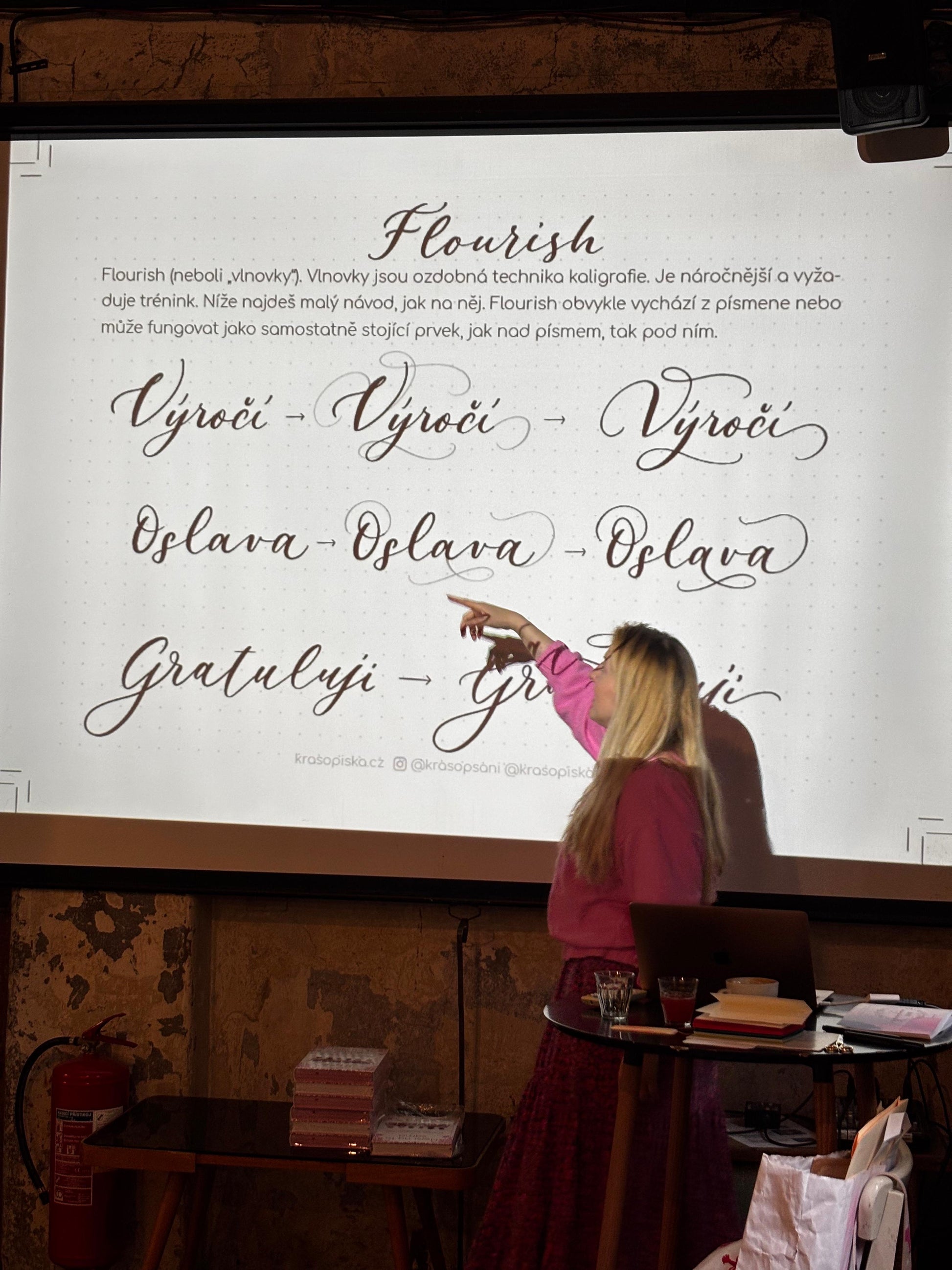 Workshop Barevné krasopsaní a květinové ilustrace brush penem Krasopiska