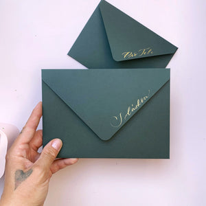 Luxusní obálka Lesní- ručně vyráběná, ve dvou velikostech, s možností ručního nadepsání Krasopiska