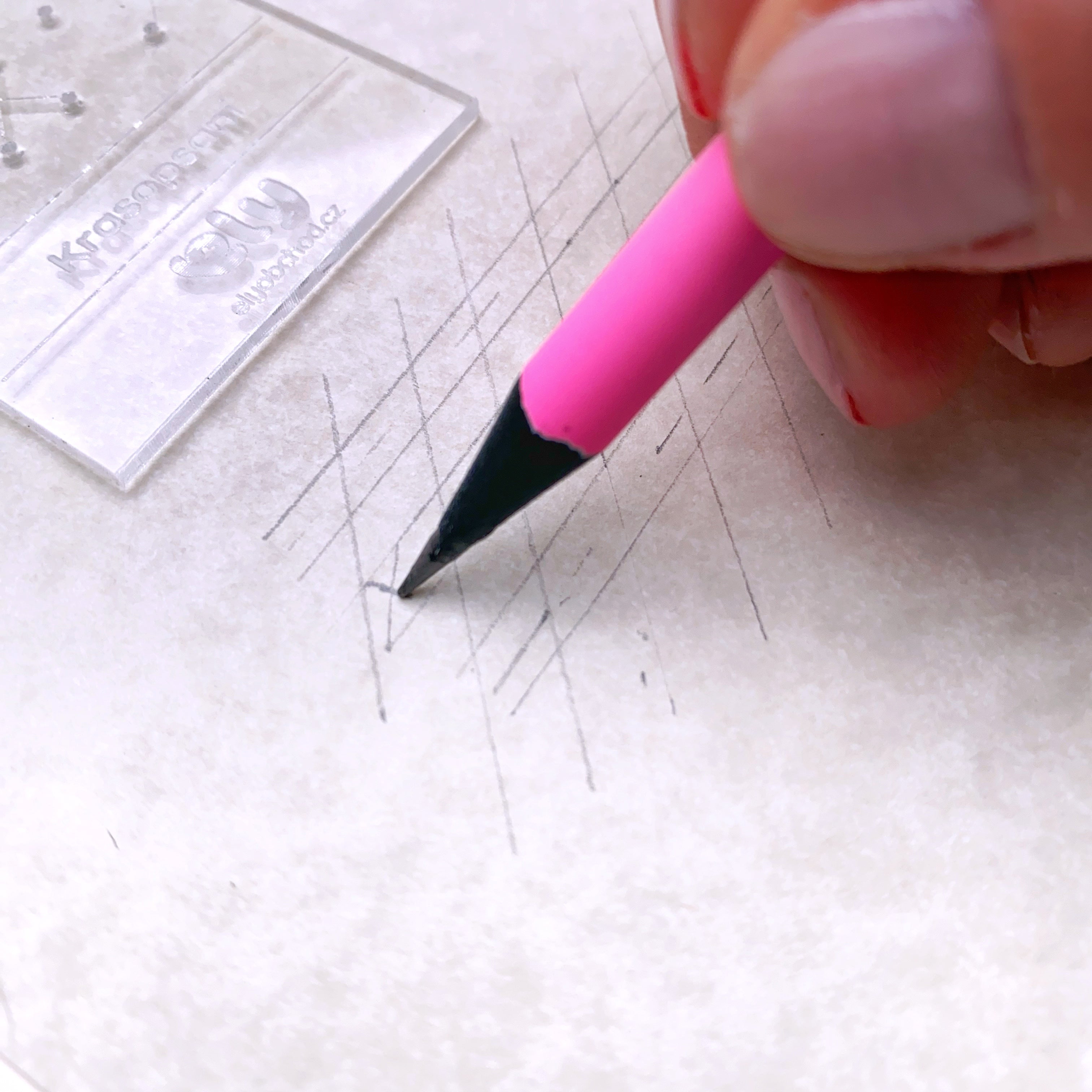 Kaligrafické pravítko na brush lettering, 3–7 mm Ely