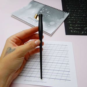 Kaligrafická násadka Oblique – plastová Ely